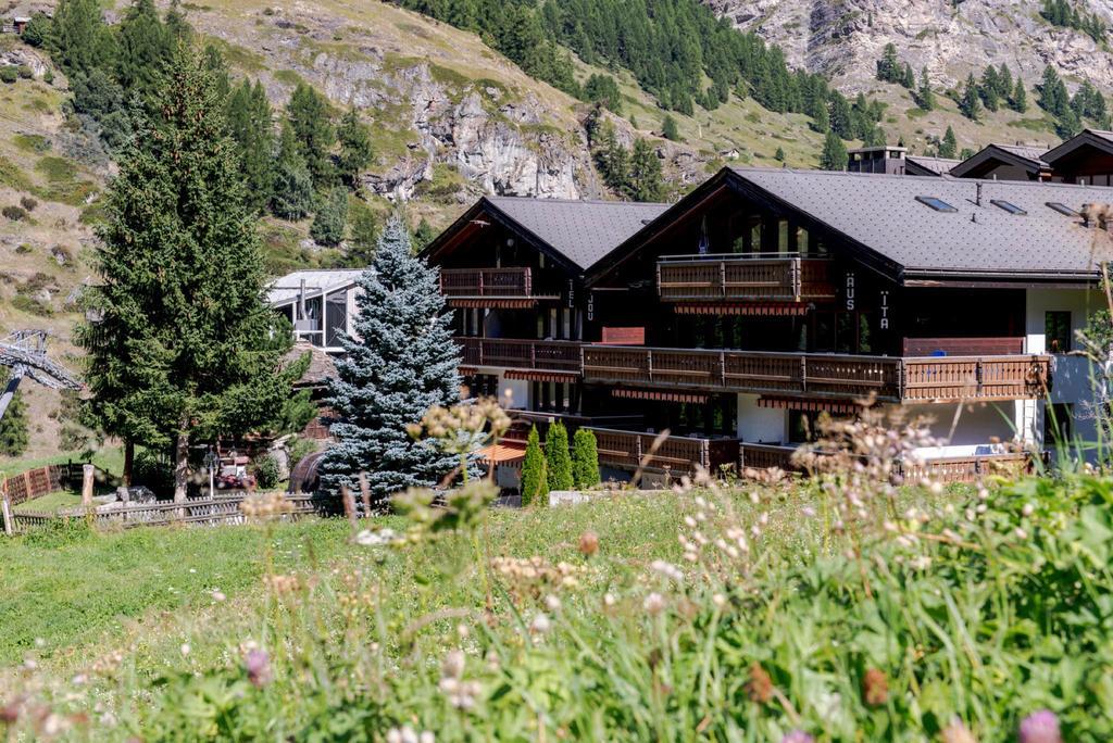 Bed & Breakfast Bijou Церматт Екстер'єр фото